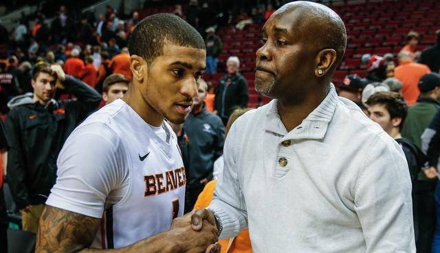 队经理阿里 队经理阿里