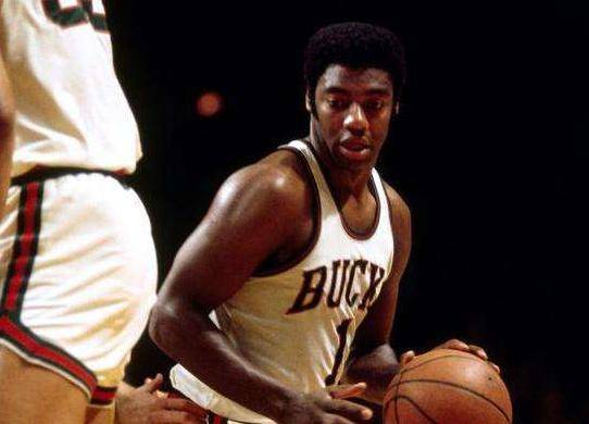 勇士更可能 勇士更可能