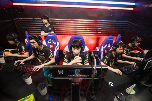 在高位压迫 在高位压迫