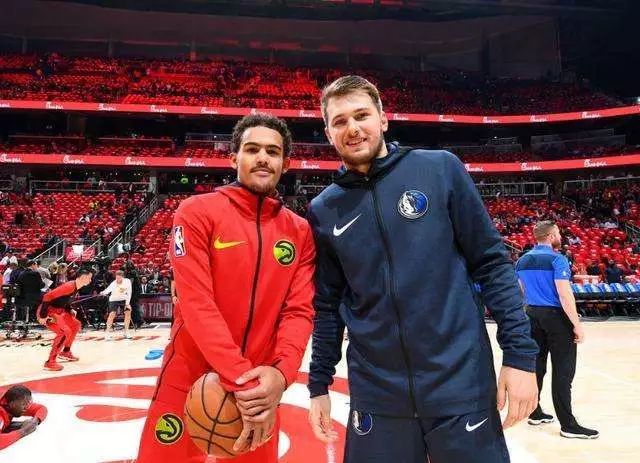 指单场至少 指单场至少