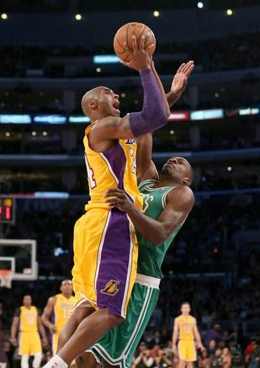 新月锁定莱 新月锁定莱